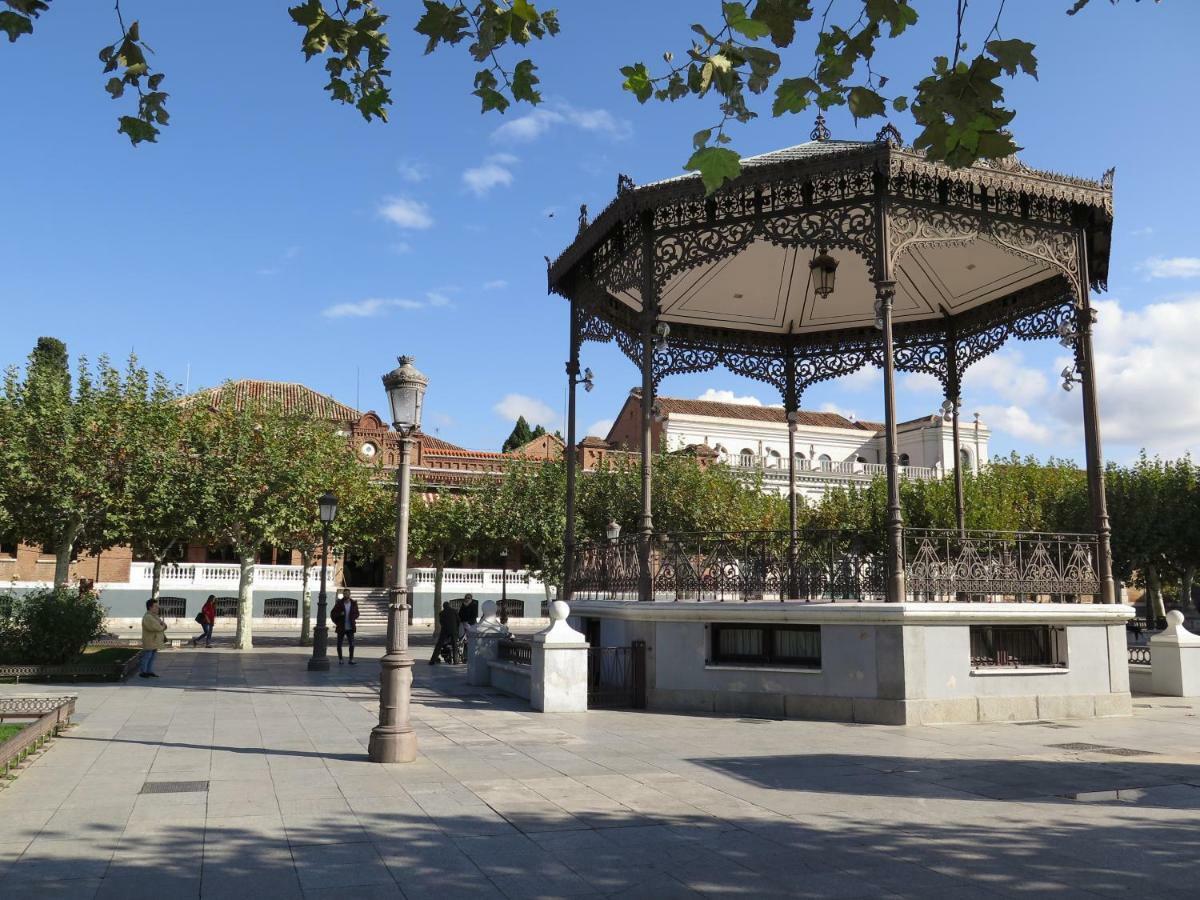 אלקאלה דה הנארס La Casa Tahona Plaza De Cervantes מראה חיצוני תמונה